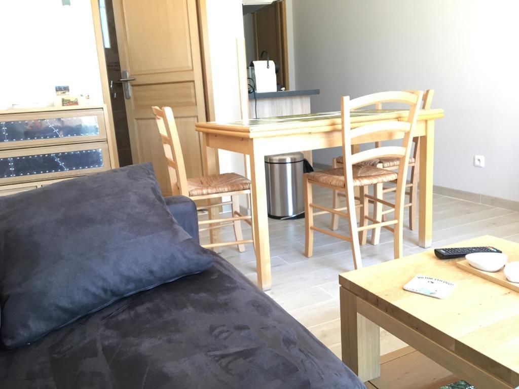 La Villa Aux Oliviers Le Val Room photo